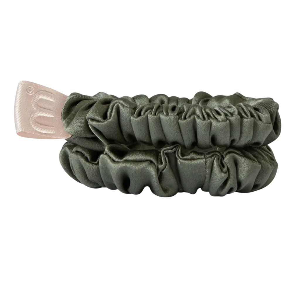 MON MOU Silk Mini Slim Scrunchie Set Olive 2шт - Набір тонких шовкових міні-резинок (оливковий) MON MOU Silk Mini Slim Scrunchie Set Olive 2шт - Набір тонких шовкових міні-резинок (оливковий)